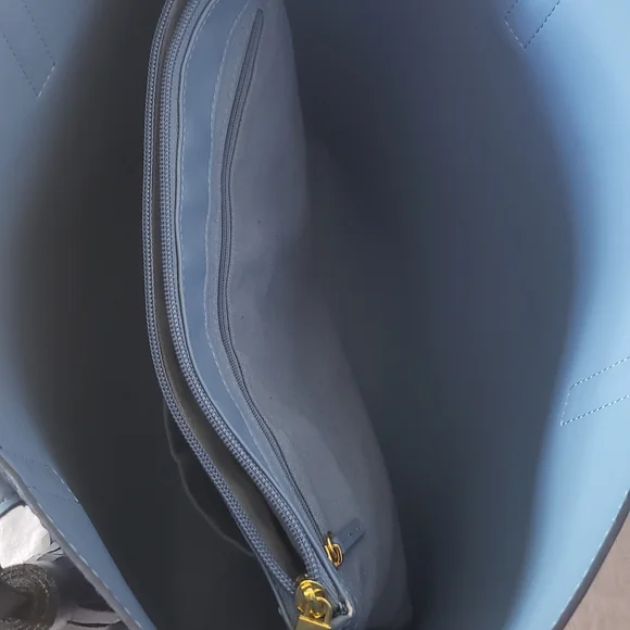 Joy & Iman Navy Tote with Tassel Accent - Picture 4 of 8